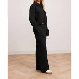 NEW LUNE ACTIVE moon classic short blouse in black